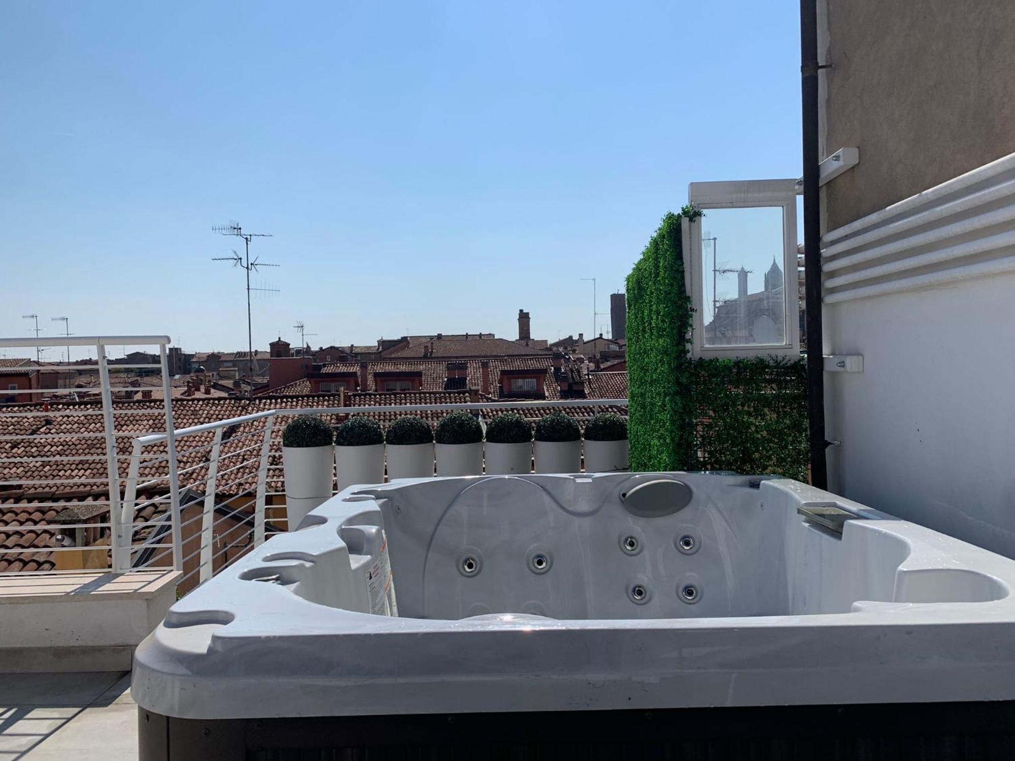 Ferienwohnung L'Attico Dell'Edera Bologna Exterior foto